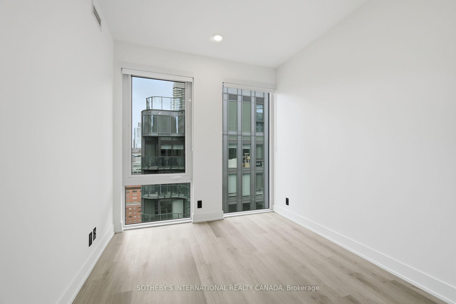 Photo 8 of Unit E2909, 30 Mutual Street, Toronto, Church-Yonge Corridor — HOMEH