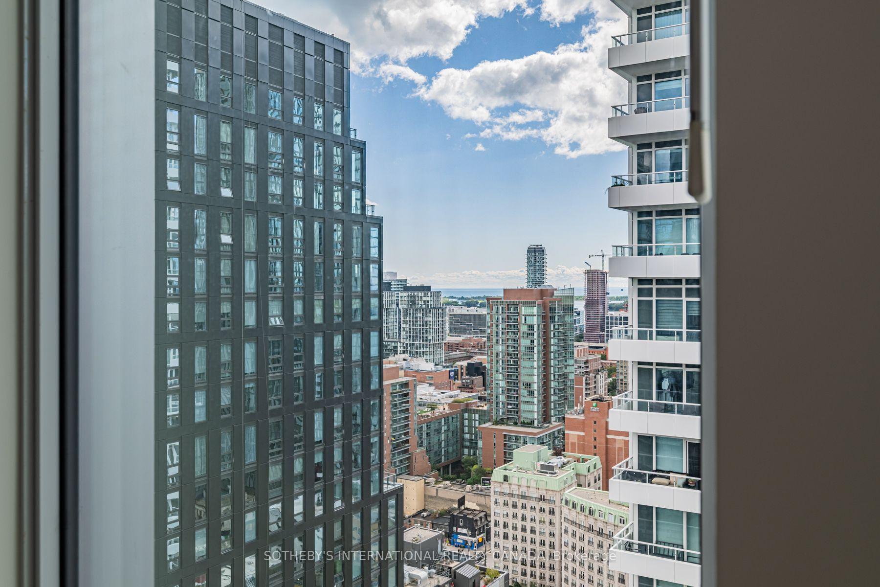 Photo 13 of Unit E2909, 30 Mutual Street, Toronto, Church-Yonge Corridor — HOMEH