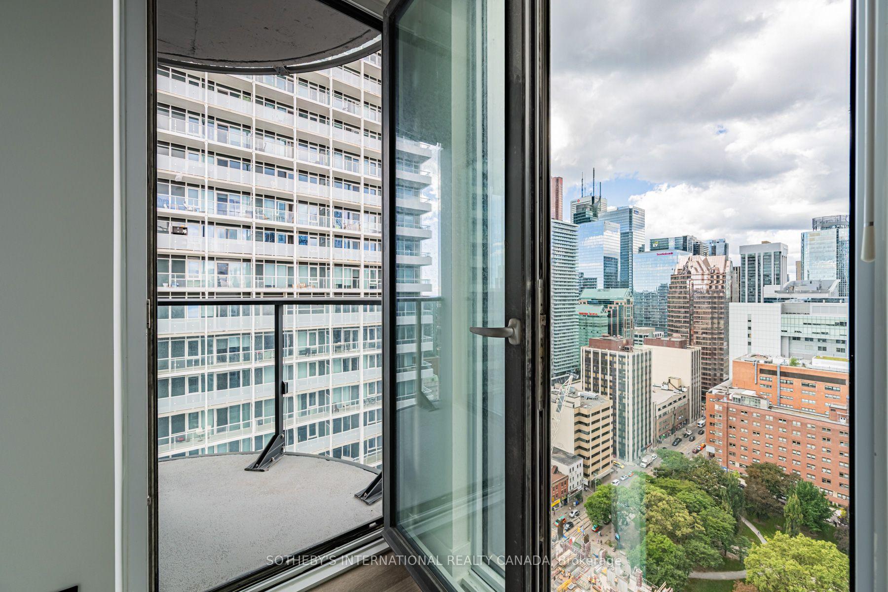 Photo 15 of Unit E2909, 30 Mutual Street, Toronto, Church-Yonge Corridor — HOMEH