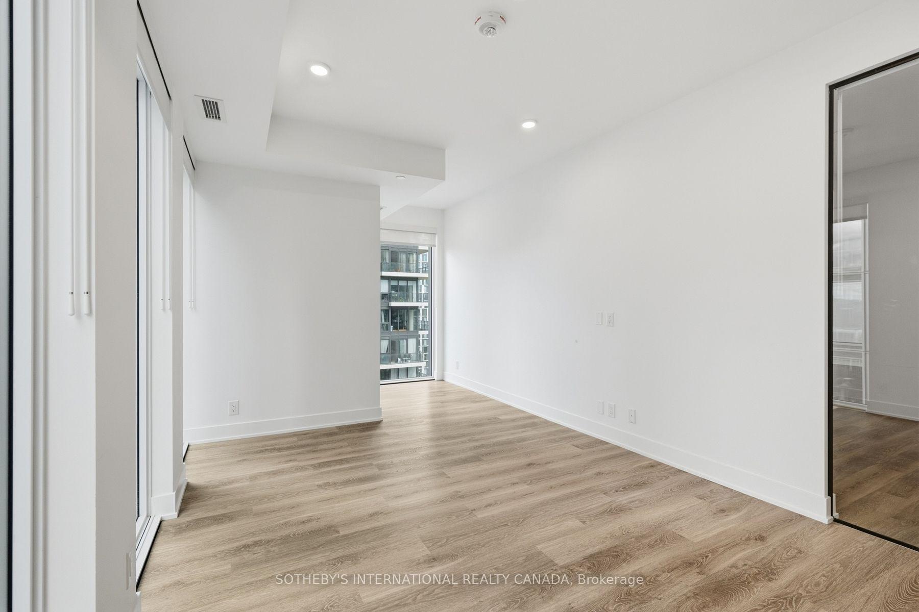 Photo 5 of Unit E2501, 30 Mutual Street, Toronto, Church-Yonge Corridor — HOMEH