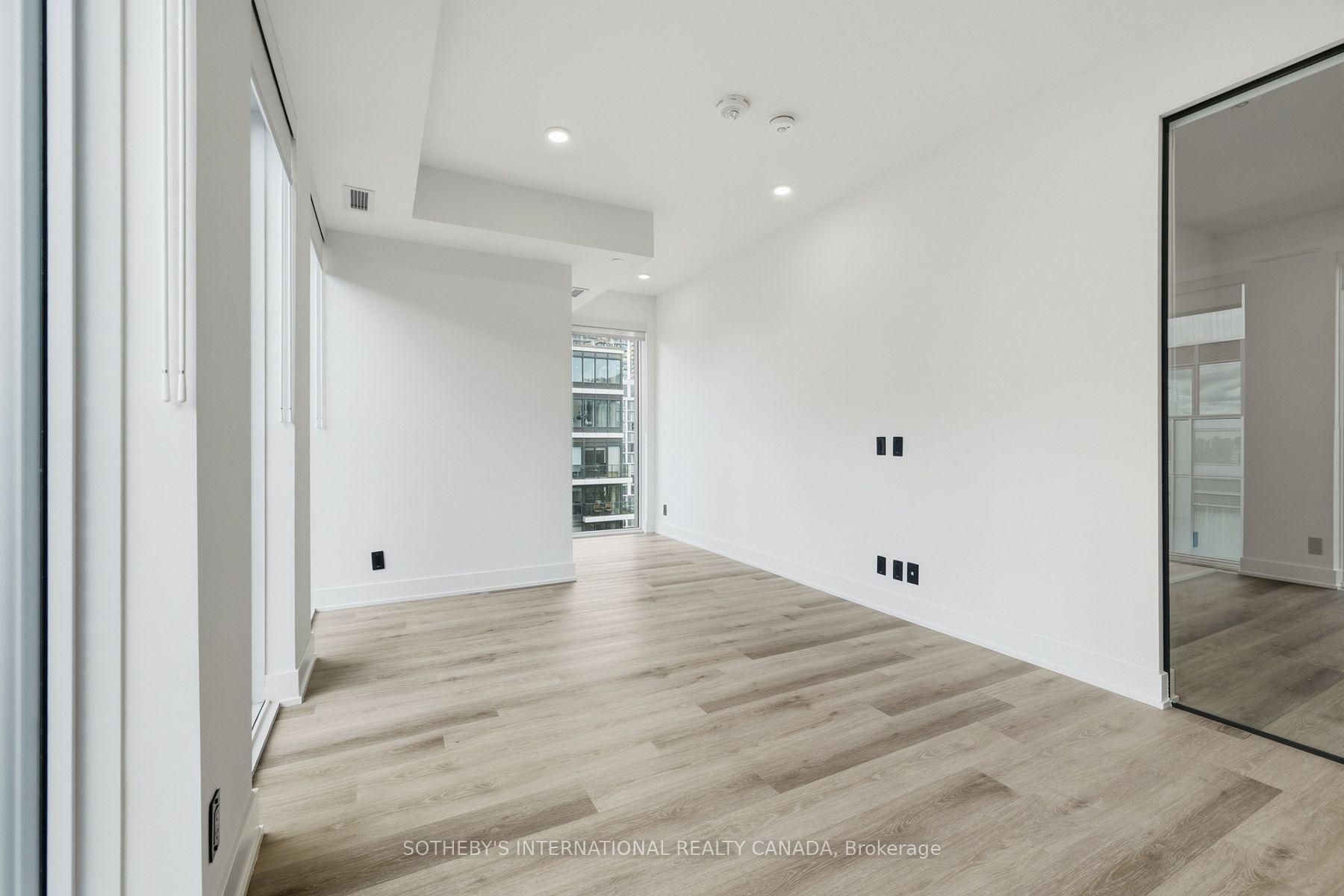 Photo 6 of Unit E3001, 30 Mutual Street, Toronto, Church-Yonge Corridor — HOMEH