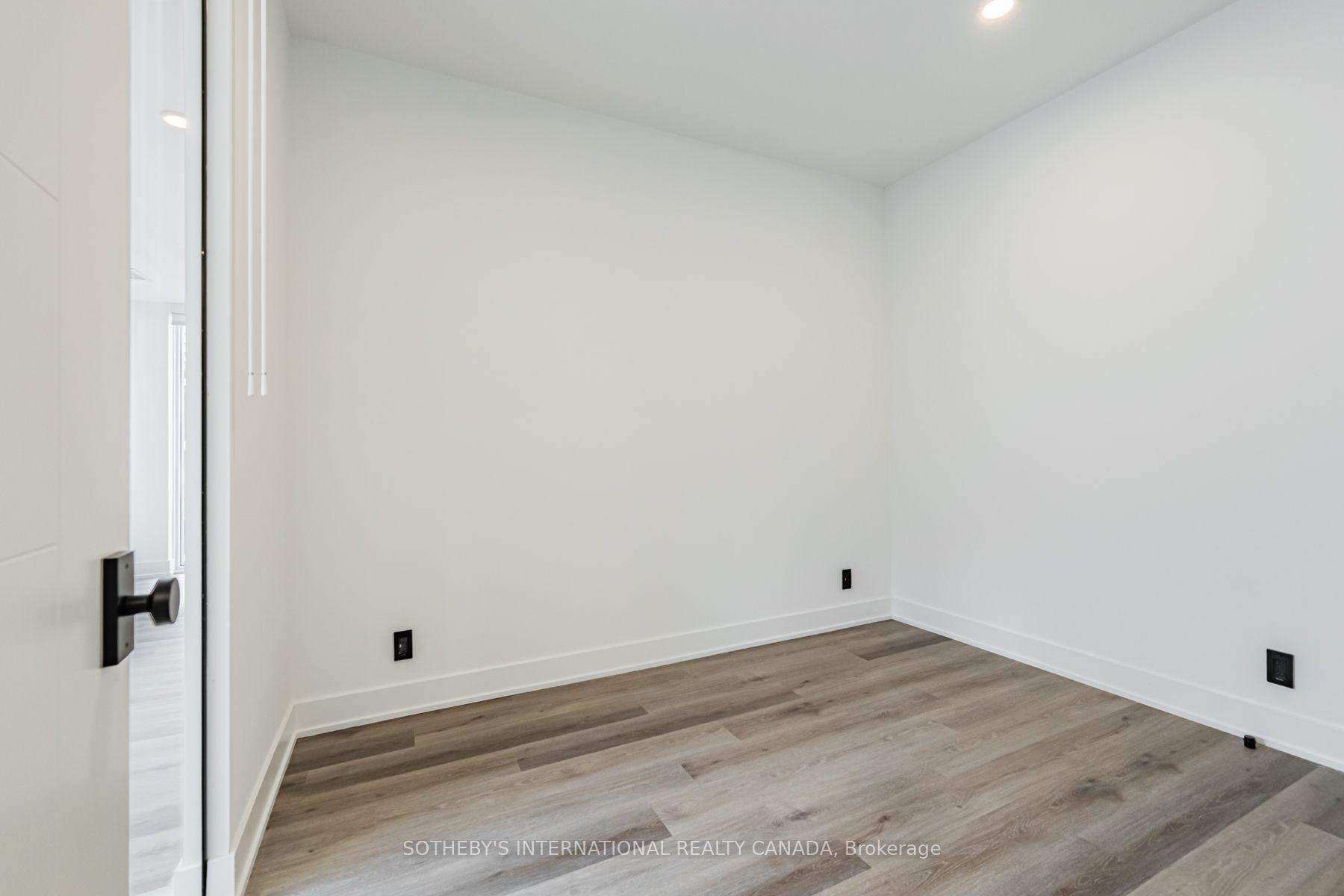 Photo 14 of Unit E3001, 30 Mutual Street, Toronto, Church-Yonge Corridor — HOMEH
