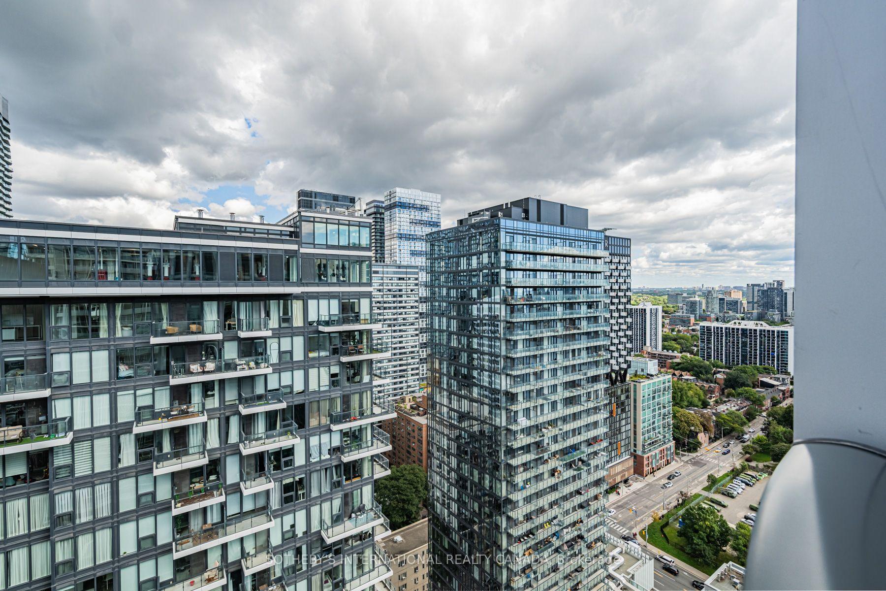 Photo 32 of Unit E3001, 30 Mutual Street, Toronto, Church-Yonge Corridor — HOMEH