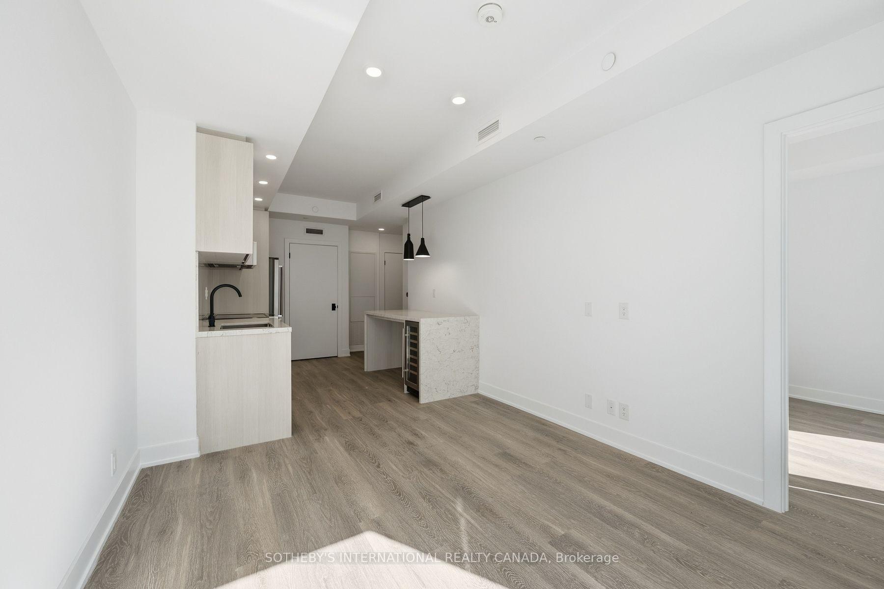 Photo 6 of Unit E1003, 30 Mutual Street, Toronto, Church-Yonge Corridor — HOMEH