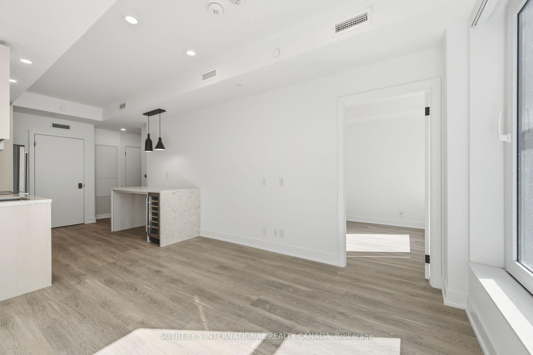 Photo 7 of Unit E1003, 30 Mutual Street, Toronto, Church-Yonge Corridor — HOMEH