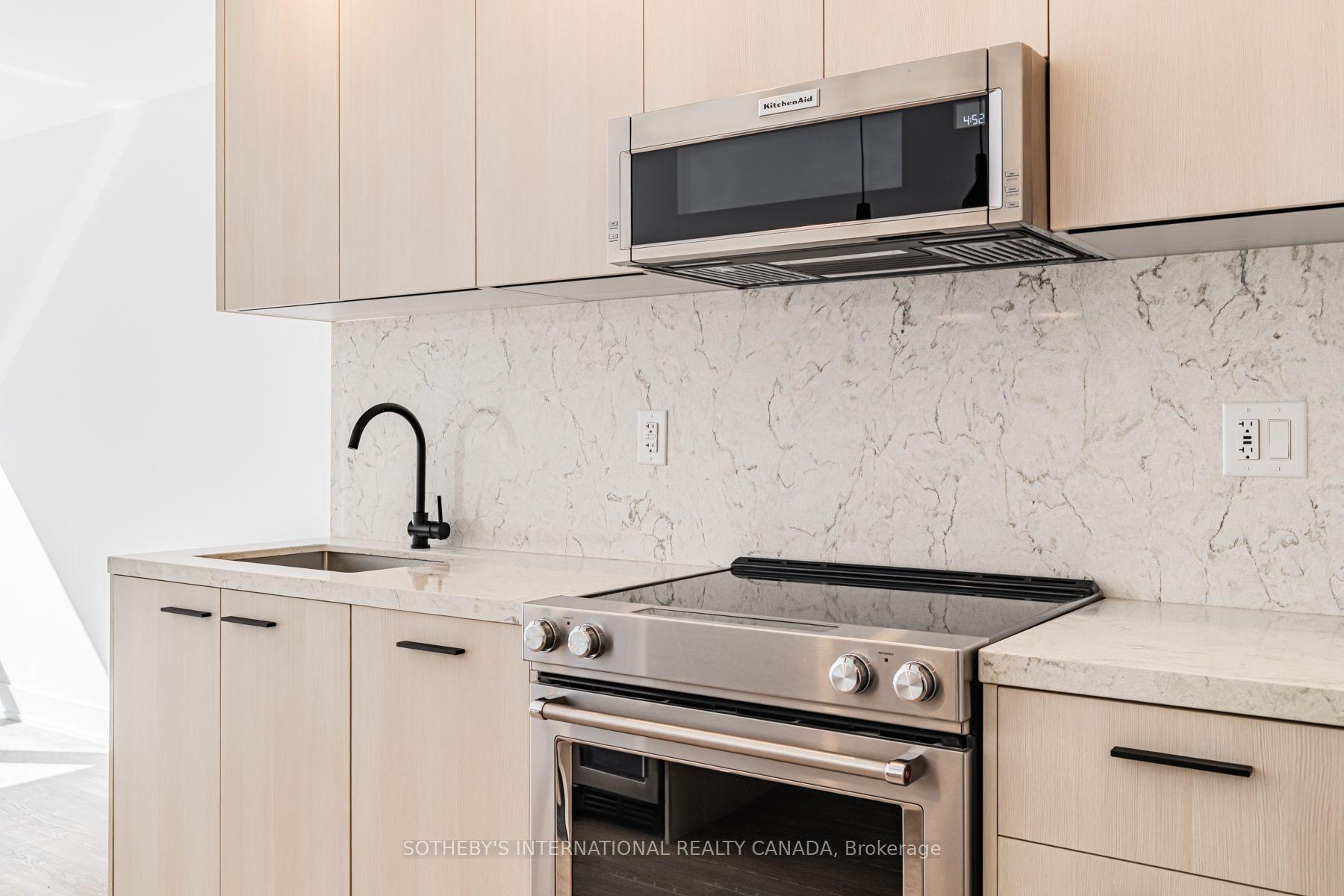 Photo 11 of Unit E1003, 30 Mutual Street, Toronto, Church-Yonge Corridor — HOMEH