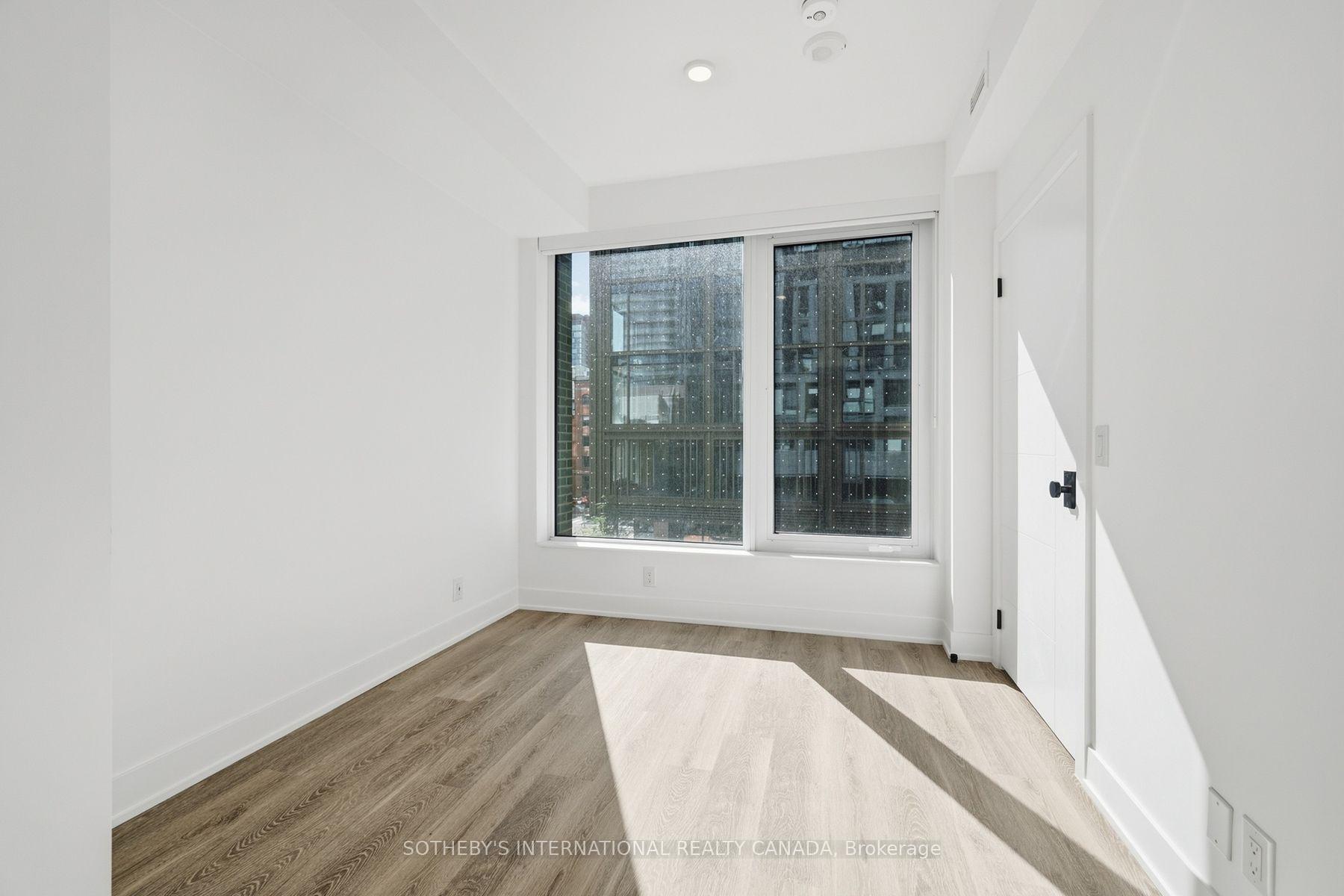 Photo 14 of Unit E1003, 30 Mutual Street, Toronto, Church-Yonge Corridor — HOMEH