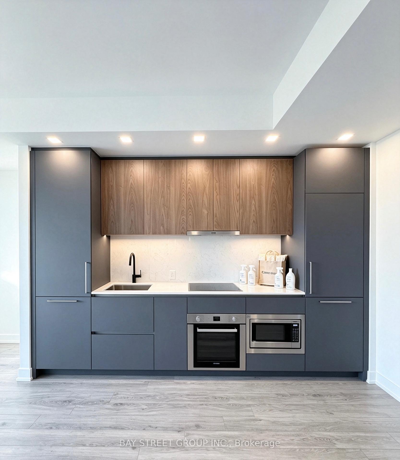 Photo 2 of Unit 4608, 609 Sherbourne Street, Toronto, North St. James Town — HOMEH