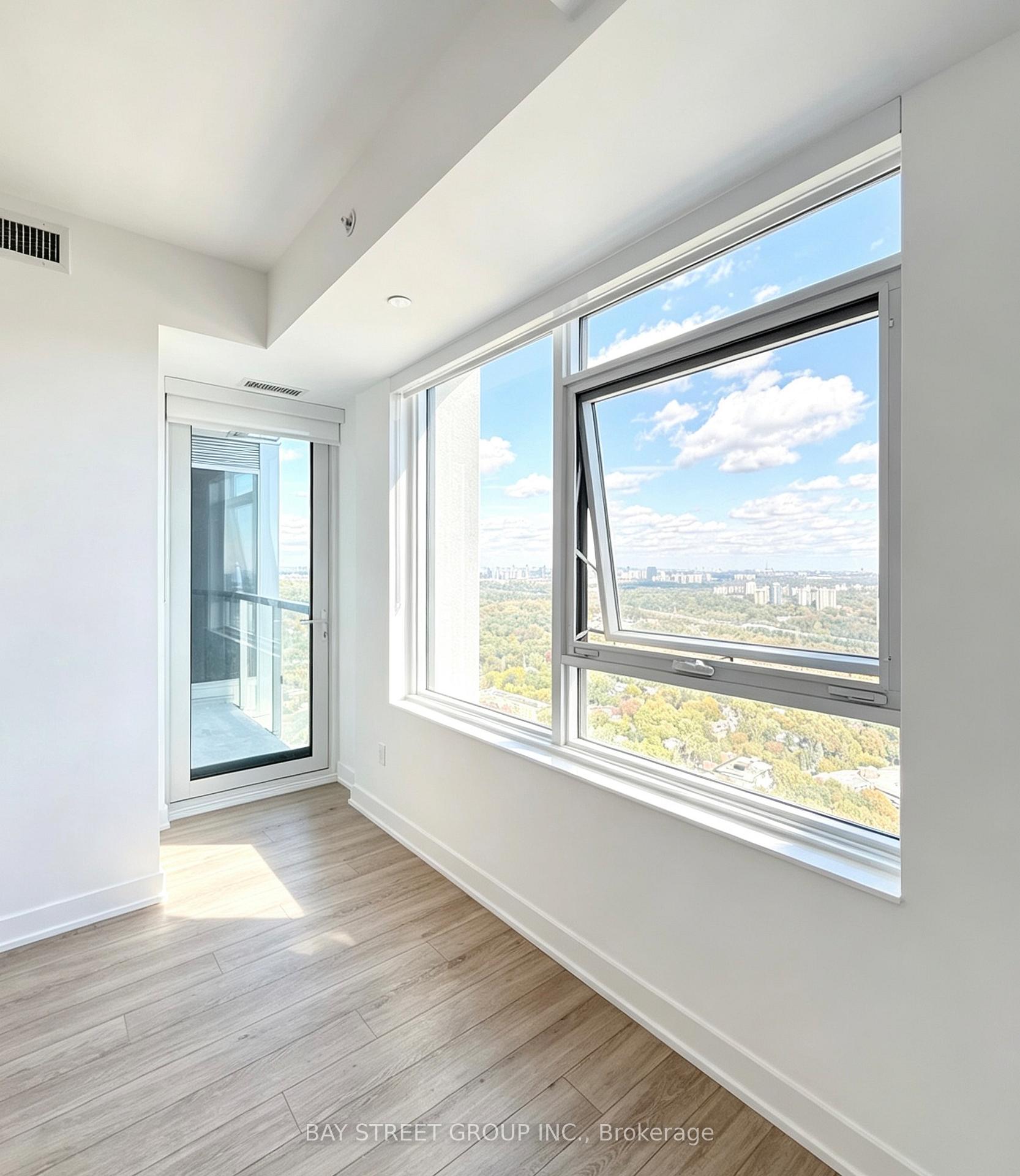 Photo 5 of Unit 4608, 609 Sherbourne Street, Toronto, North St. James Town — HOMEH