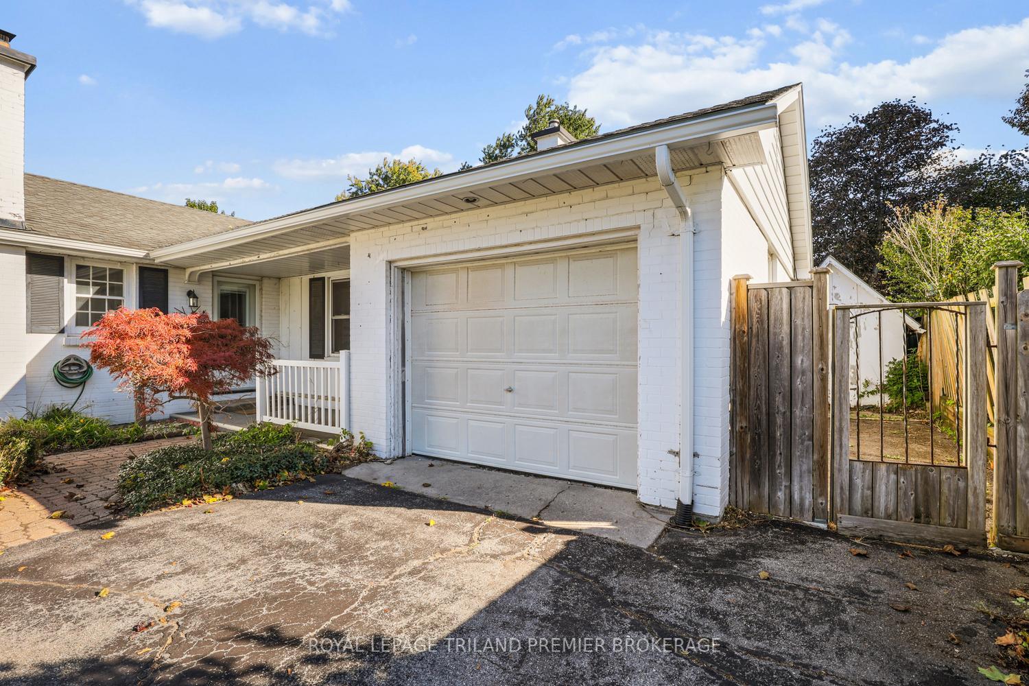 Photo 41 of 669 Sanatorium Road, London, North O — HOMEH
