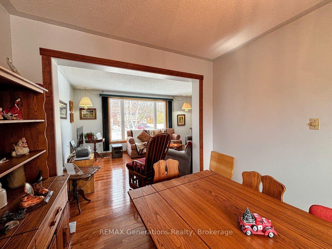 Photo 7 of 14 Lloyd Irwin Street, Marathon — HOMEH