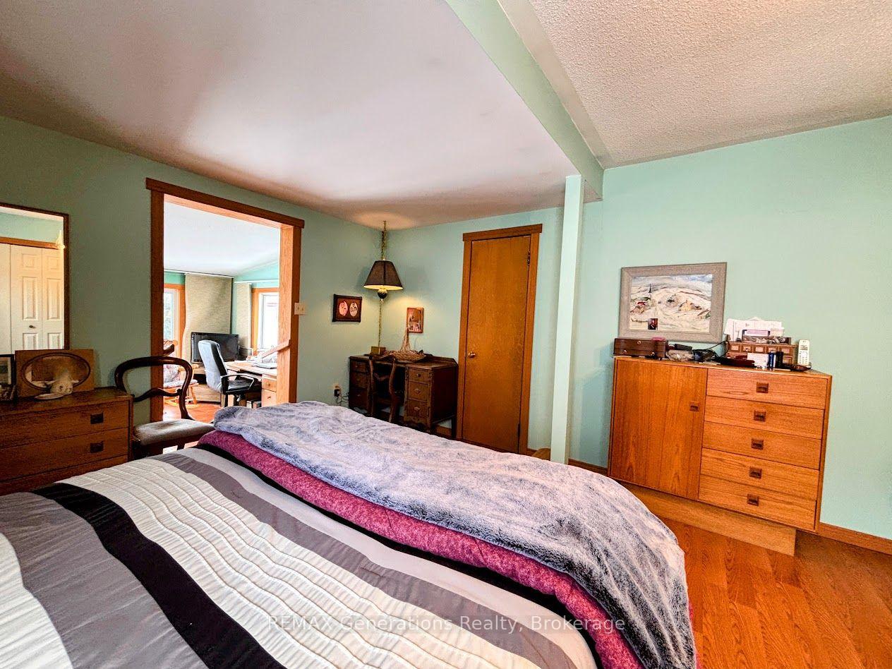 Photo 14 of 14 Lloyd Irwin Street, Marathon — HOMEH