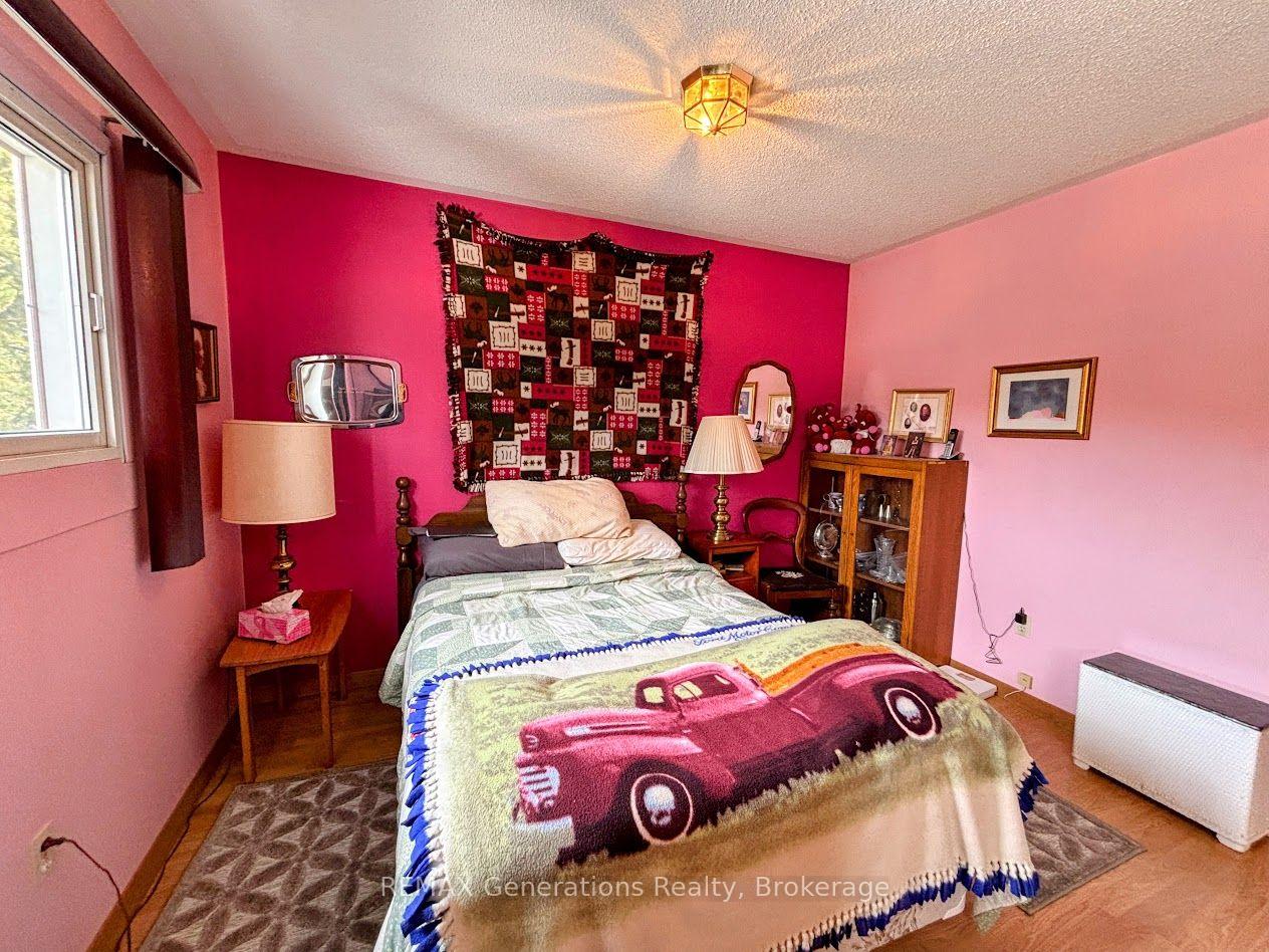 Photo 18 of 14 Lloyd Irwin Street, Marathon — HOMEH