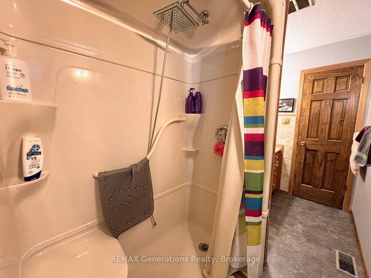 Photo 22 of 14 Lloyd Irwin Street, Marathon — HOMEH