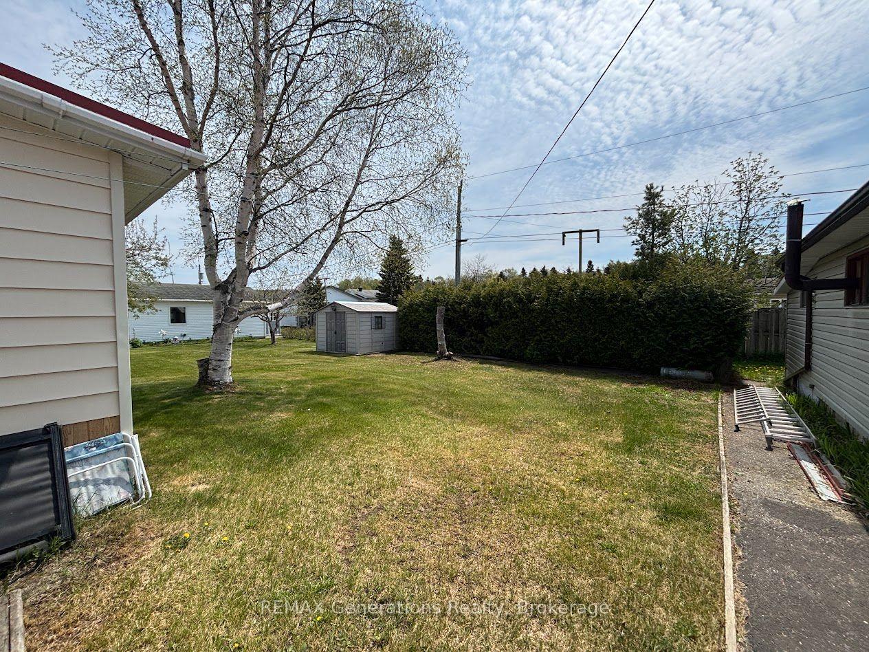 Photo 33 of 14 Lloyd Irwin Street, Marathon — HOMEH