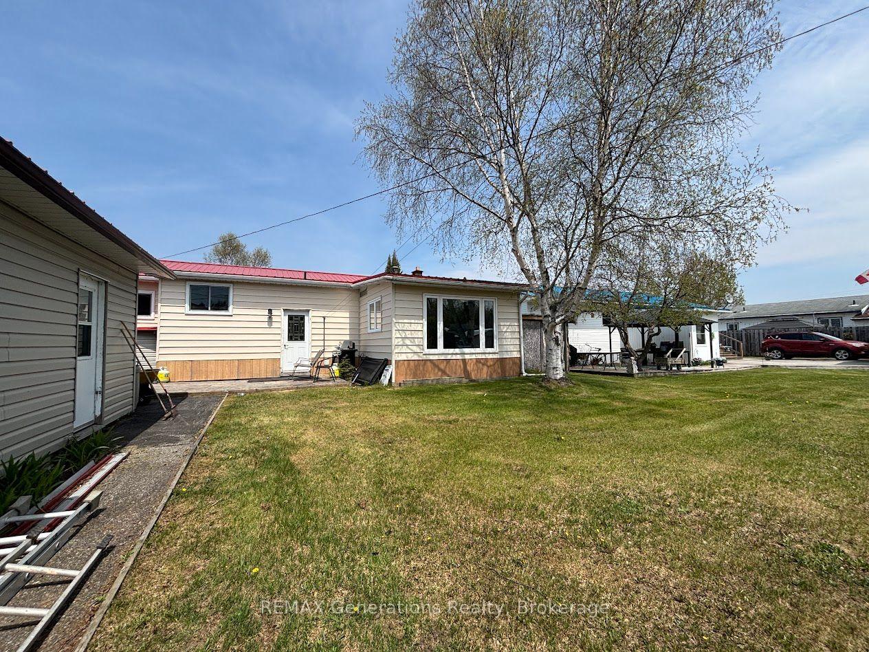 Photo 34 of 14 Lloyd Irwin Street, Marathon — HOMEH
