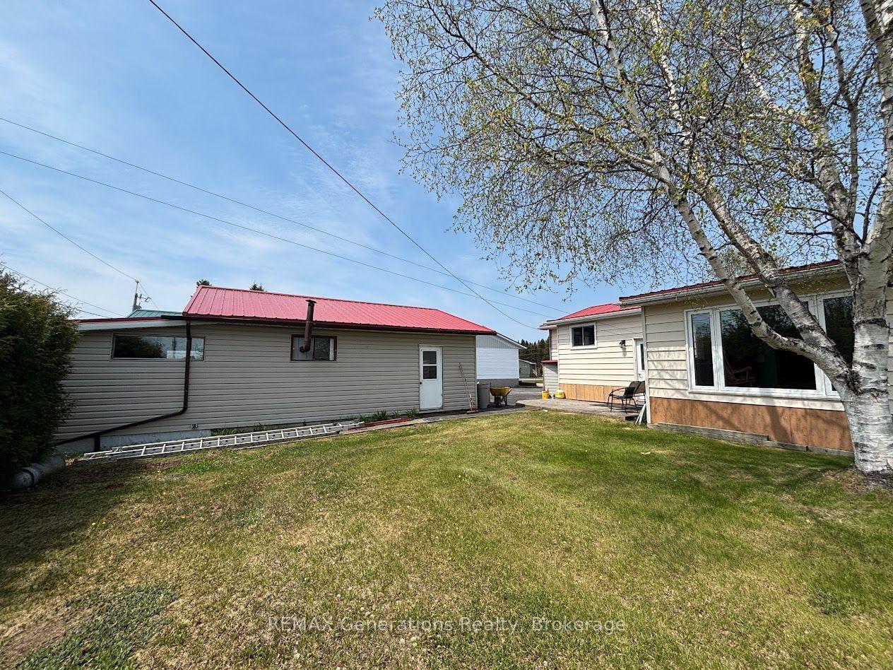 Photo 38 of 14 Lloyd Irwin Street, Marathon — HOMEH
