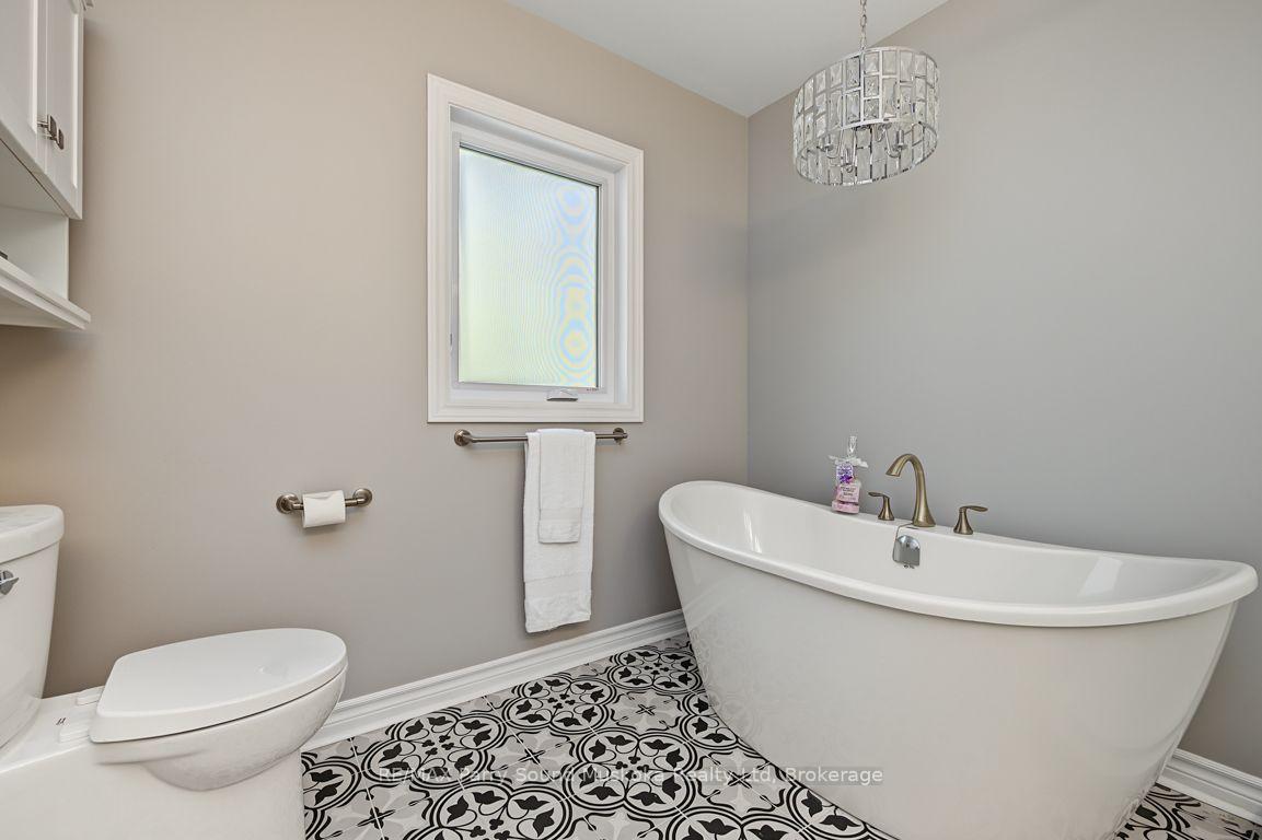 Photo 25 of 91 Bayview Drive, Carling — HOMEH