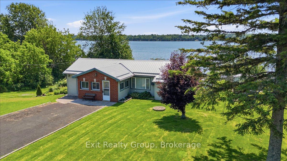 Photo of 1083 Lakeside Drive
