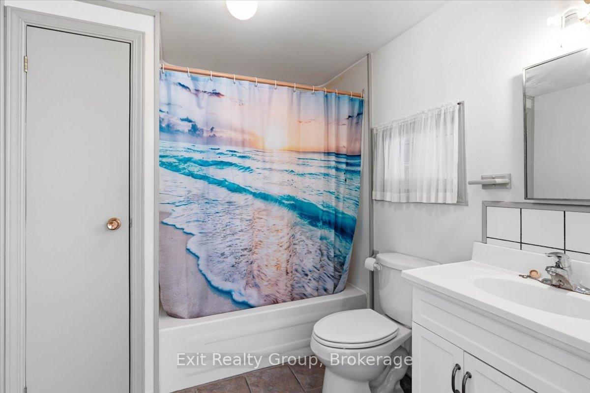 Photo 12 of 1083 Lakeside Drive, Prince Edward County, Ameliasburg Ward — HOMEH