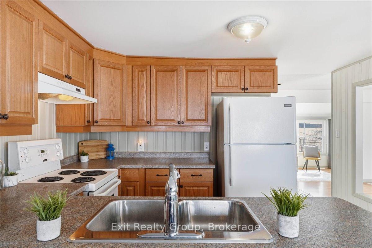 Photo 29 of 1083 Lakeside Drive, Prince Edward County, Ameliasburg Ward — HOMEH
