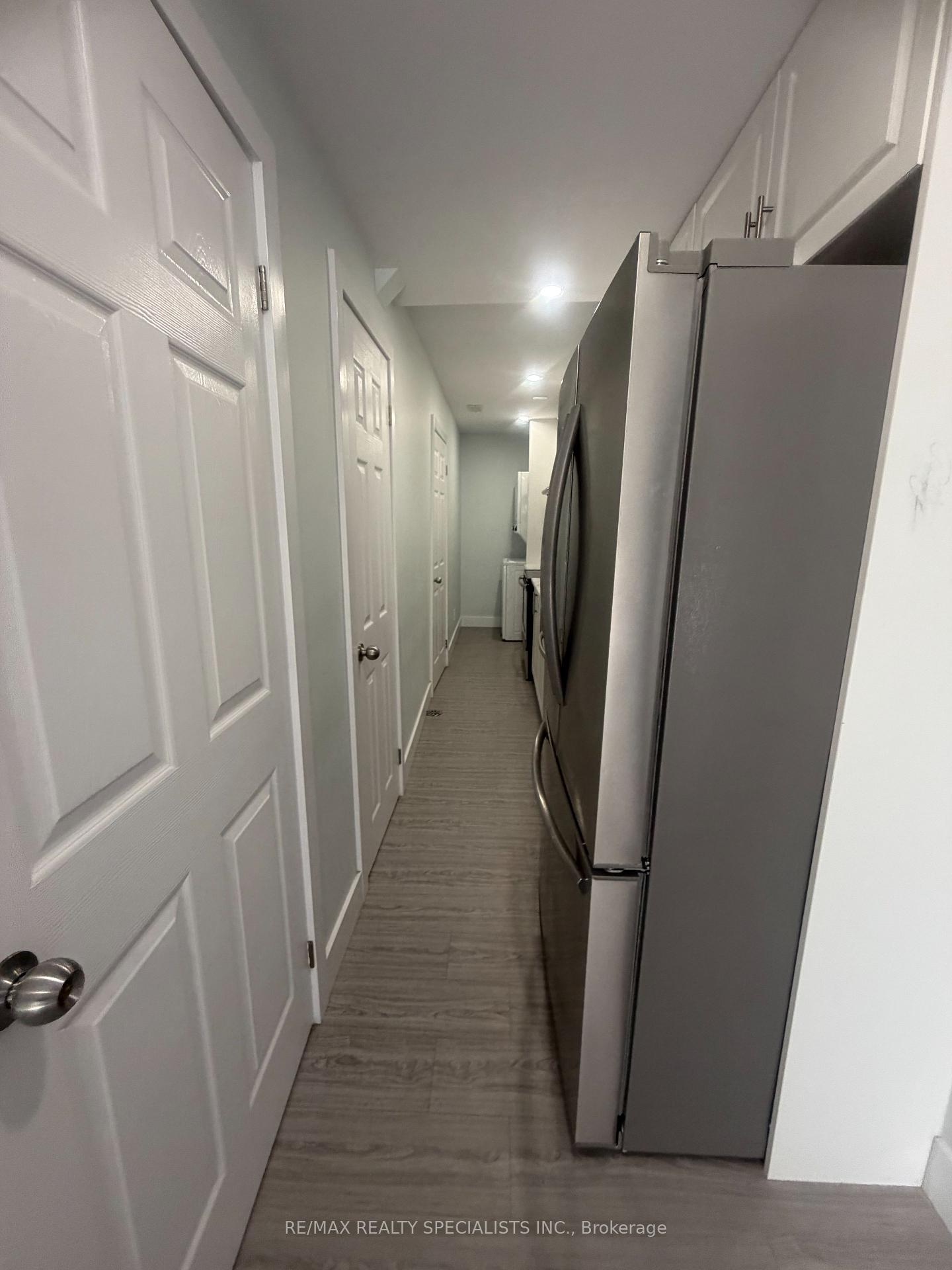Photo 5 of Unit LOWER, 45 Ferris Circle, Guelph, Clairfields/Hanlon Business Park — HOMEH