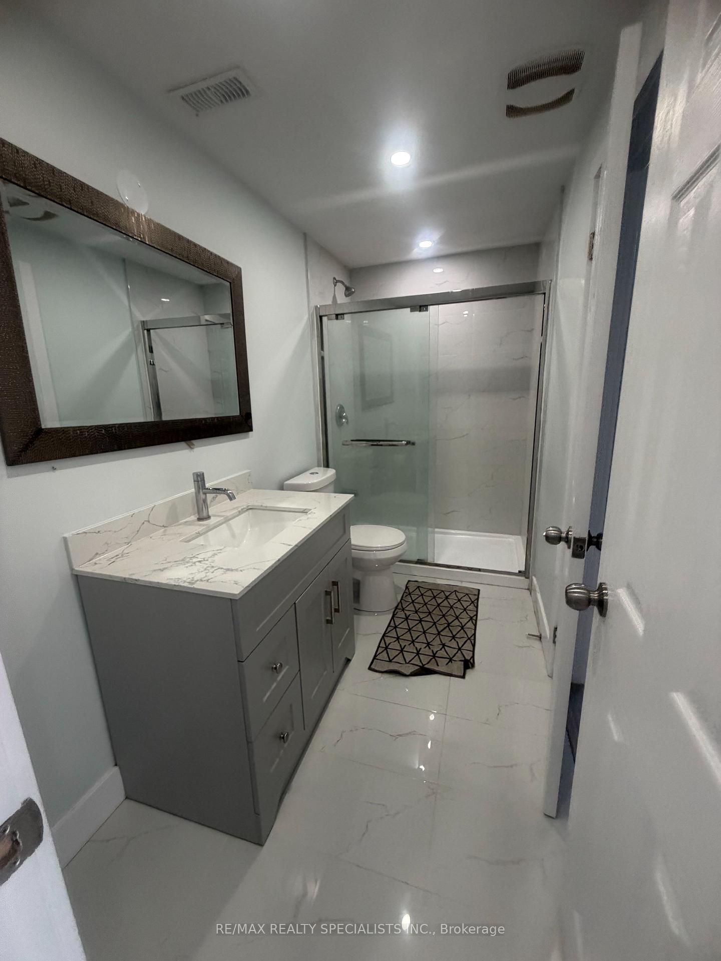 Photo 11 of Unit LOWER, 45 Ferris Circle, Guelph, Clairfields/Hanlon Business Park — HOMEH