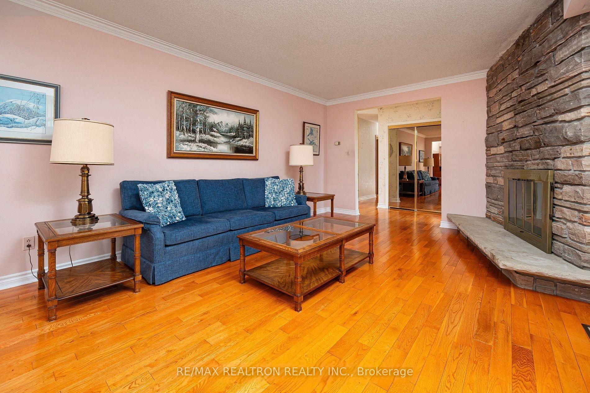 Photo 5 of 150 Church Street, Markham, Markham Village — HOMEH