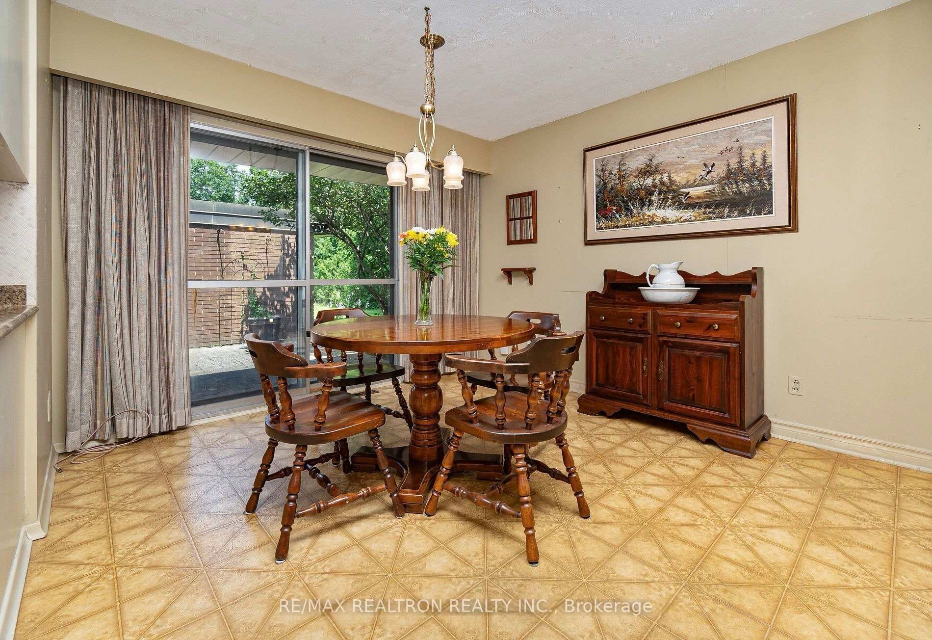 Photo 10 of 150 Church Street, Markham, Markham Village — HOMEH