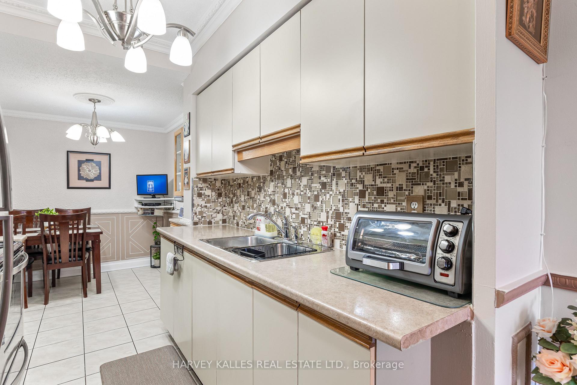 Photo 9 of Unit 301, 10 Crescent Town Road, Toronto, Crescent Town — HOMEH