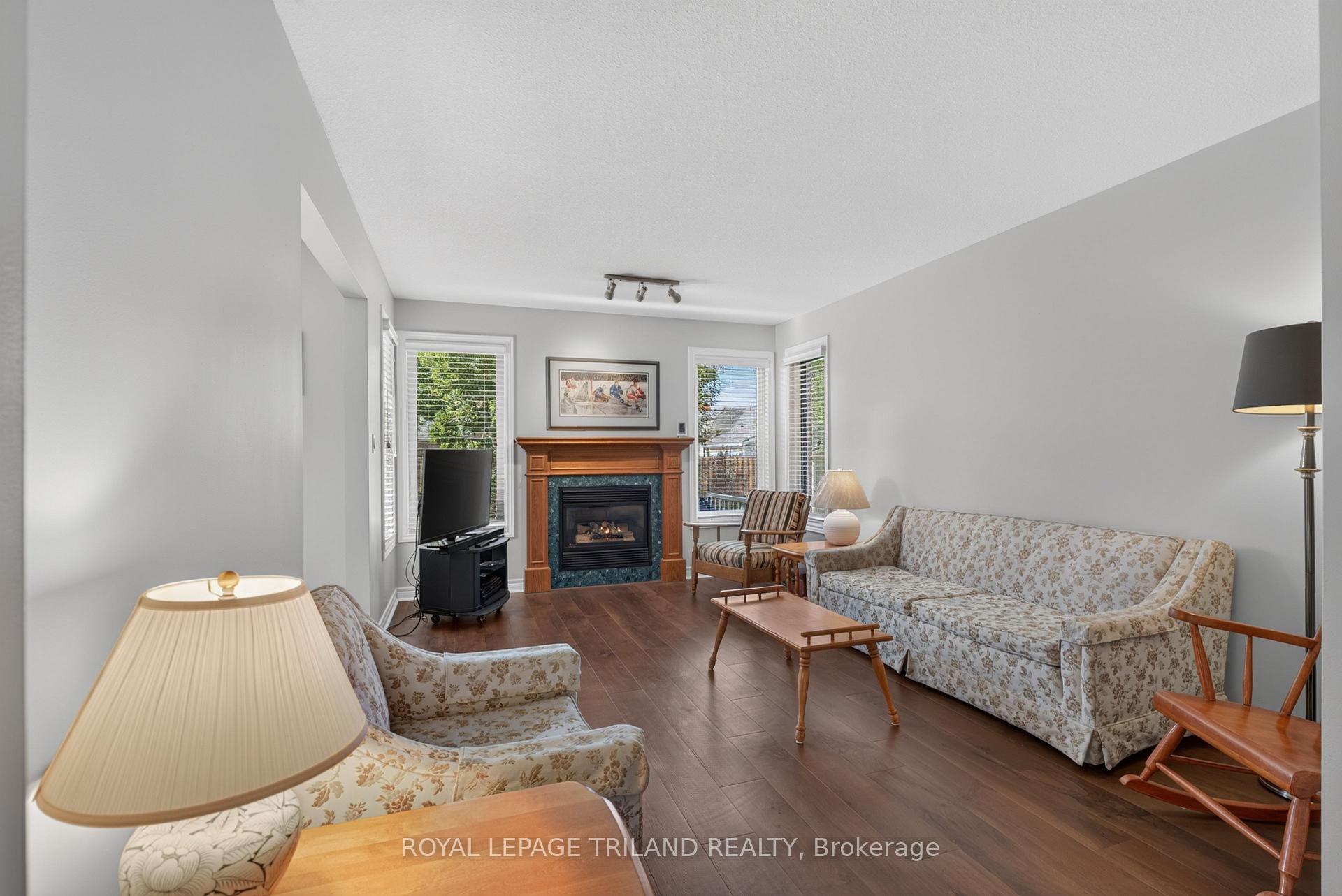 Photo 18 of 45 Parkview Drive, Thames Centre, Dorchester — HOMEH