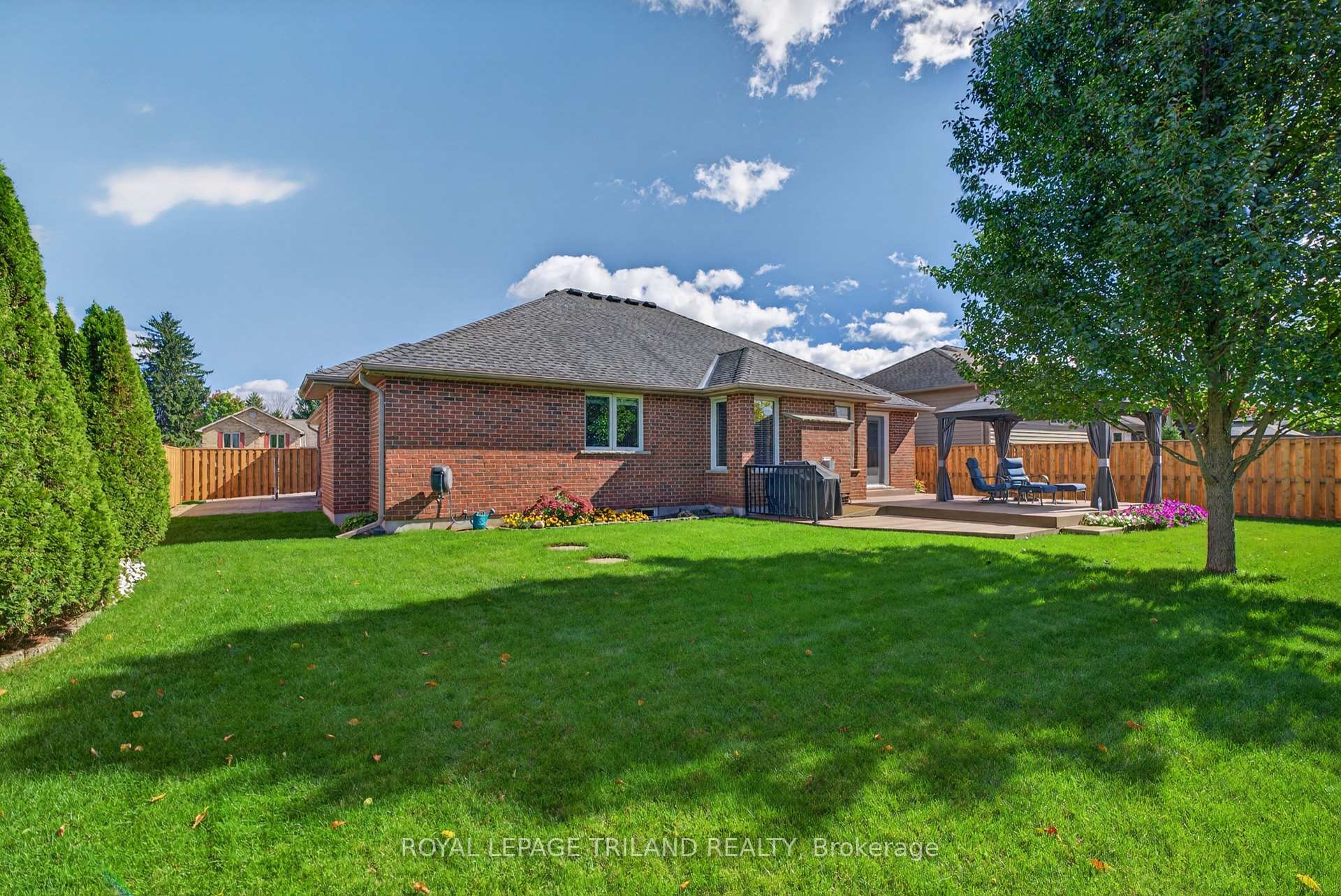 Photo 29 of 45 Parkview Drive, Thames Centre, Dorchester — HOMEH