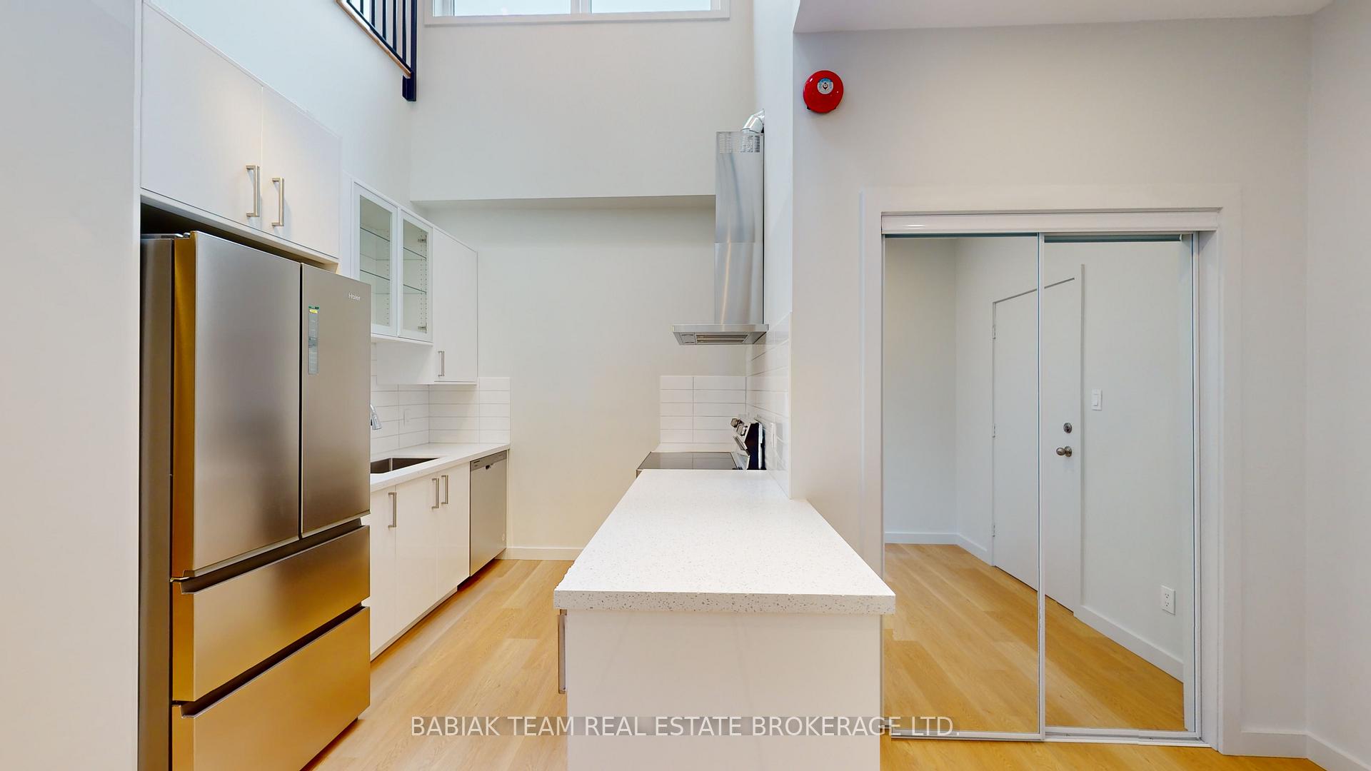 Photo 5 of Unit 203, 268 Jane Street, Toronto, Lambton Baby Point — HOMEH