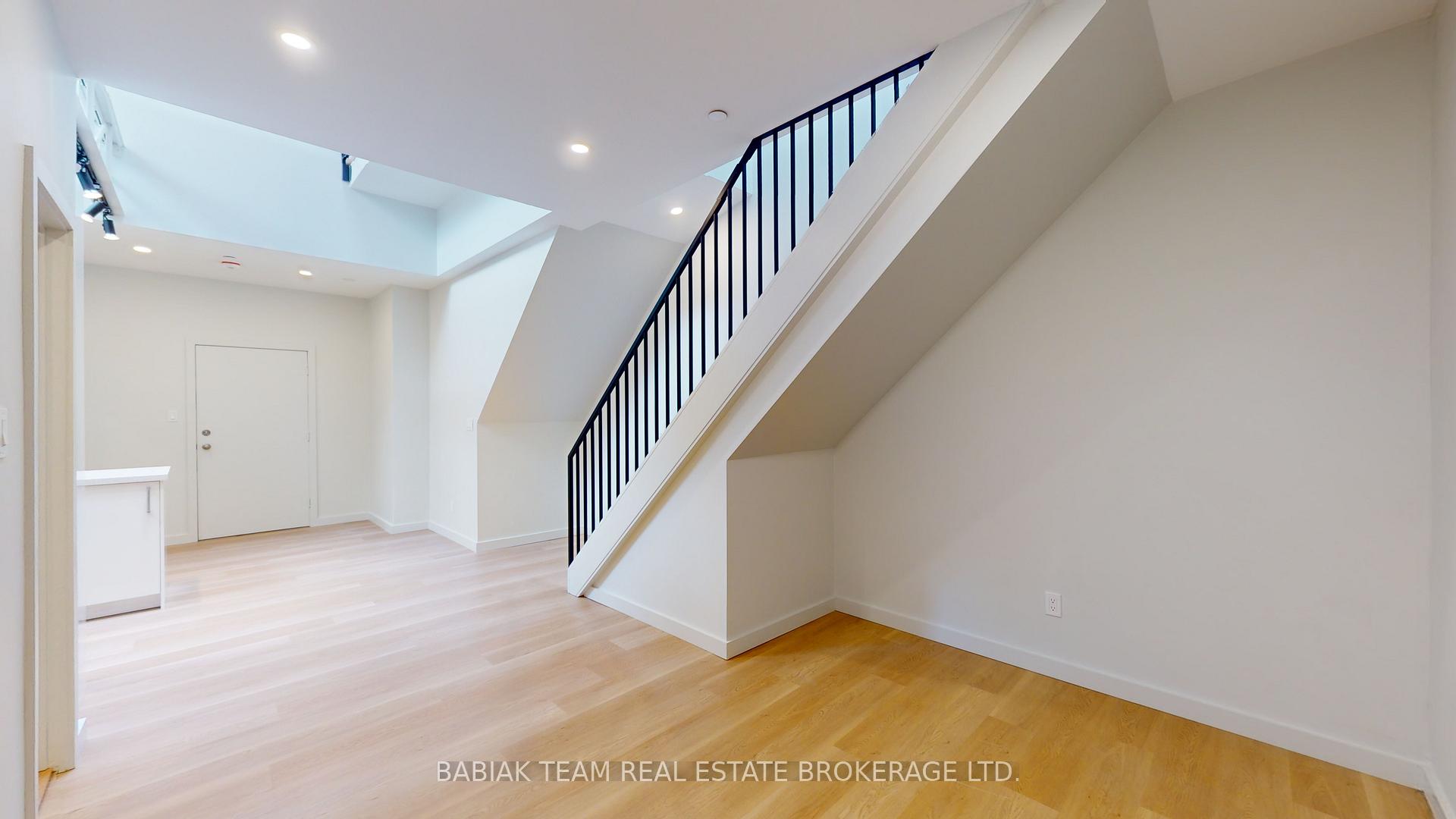 Photo 10 of Unit 203, 268 Jane Street, Toronto, Lambton Baby Point — HOMEH