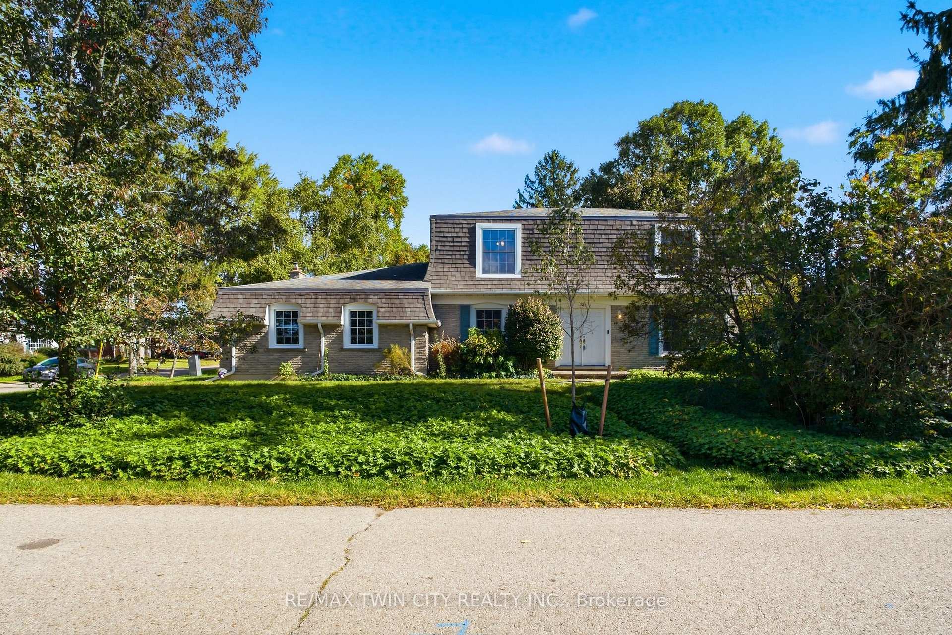 Photo 2 of 287 Blue Heron Ridge, Cambridge, Lang's Farm — HOMEH