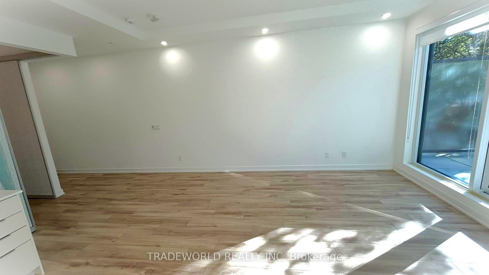 Photo 6 of Unit 211, 181 Sheppard Avenue E, North York, Willowdale East — HOMEH