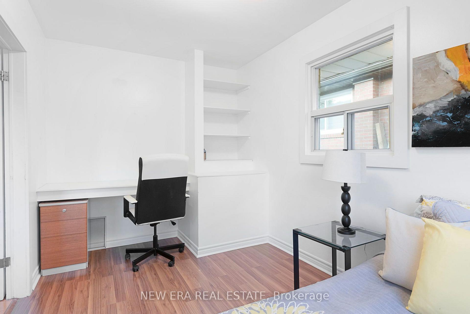 Photo 12 of 4246 Bloor Street W, Etobicoke, Markland Wood — HOMEH