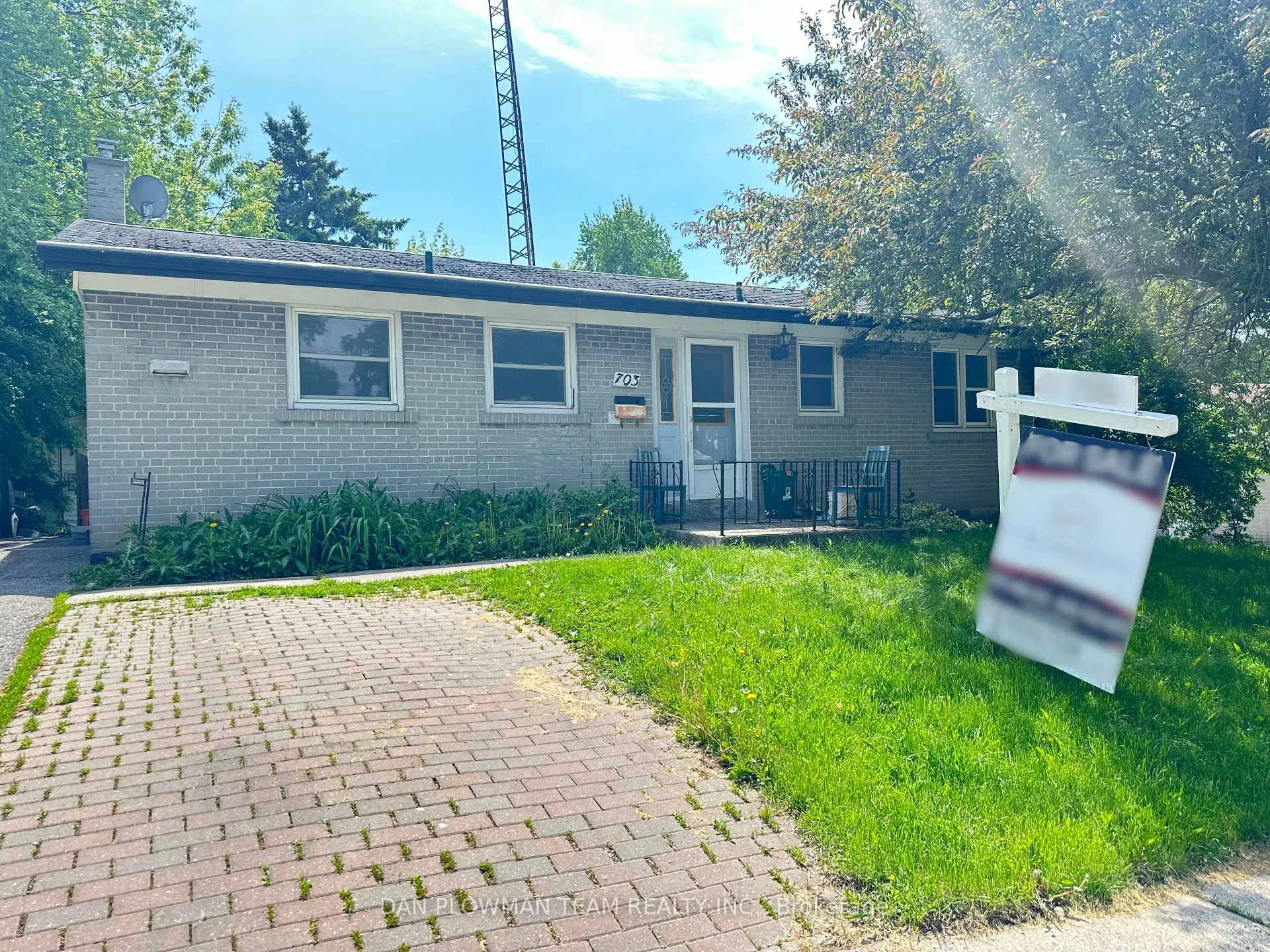 Photo 1 of 703 Clarence Drive, Whitby, Downtown Whitby — HOMEH