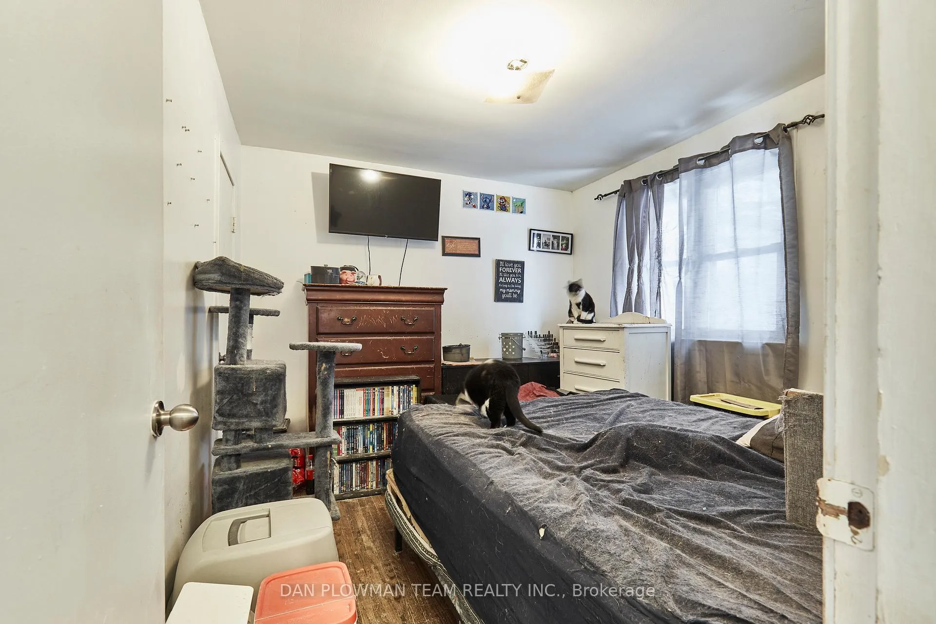 Photo 11 of 703 Clarence Drive, Whitby, Downtown Whitby — HOMEH