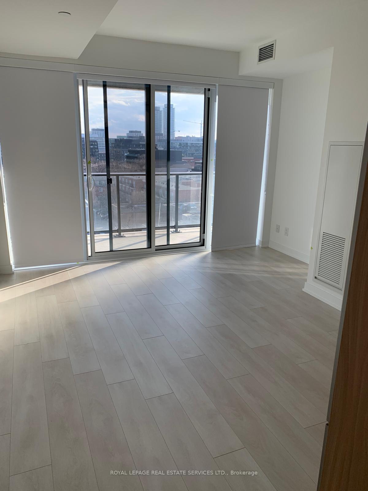 Photo 4 of Unit 712, 5 Defries Street, Toronto, Regent Park — HOMEH