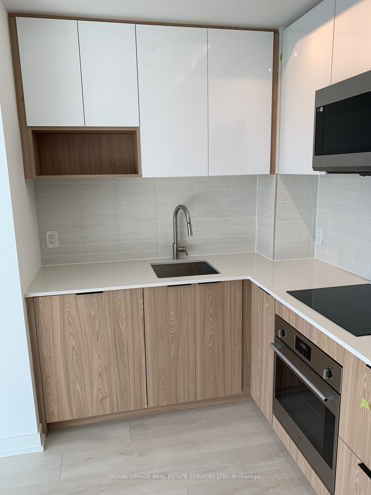 Photo 7 of Unit 712, 5 Defries Street, Toronto, Regent Park — HOMEH