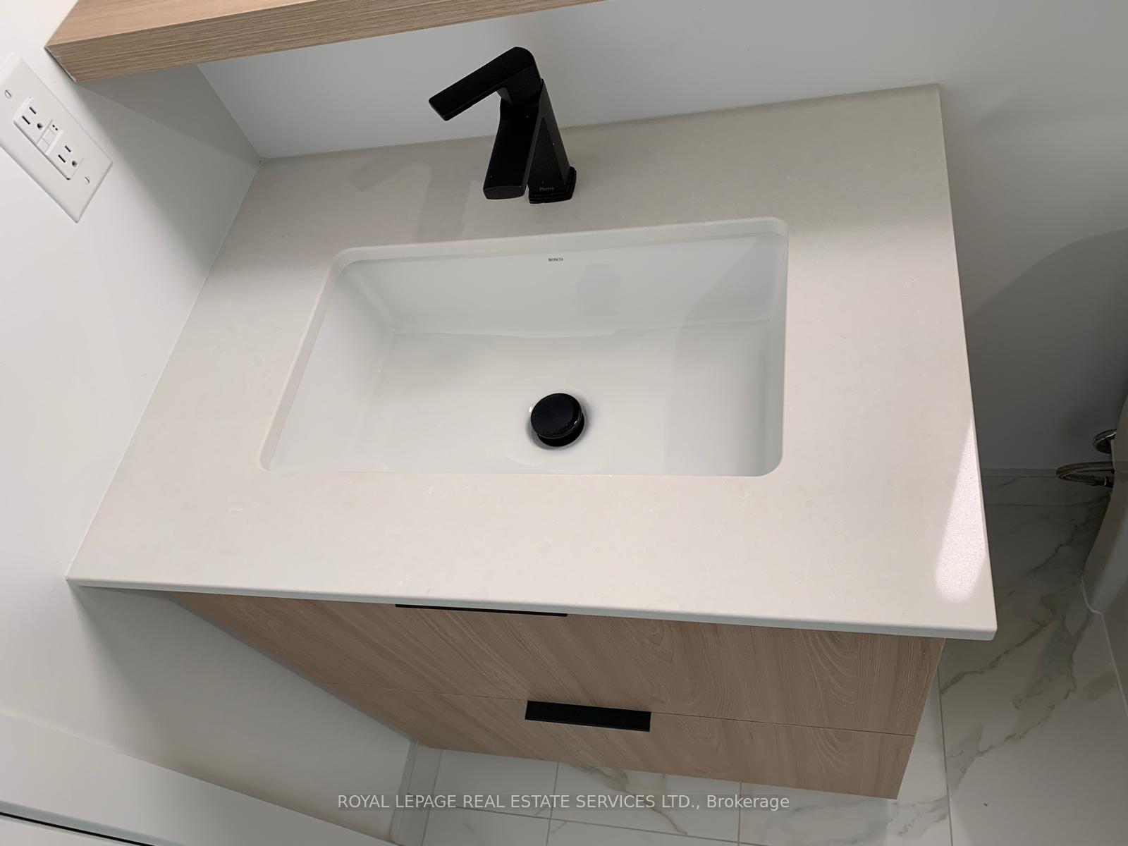 Photo 15 of Unit 712, 5 Defries Street, Toronto, Regent Park — HOMEH