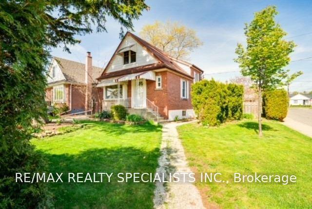 Photo 3 of Unit Upper, 2 East 41st Street, Hamilton, Sunninghill — HOMEH