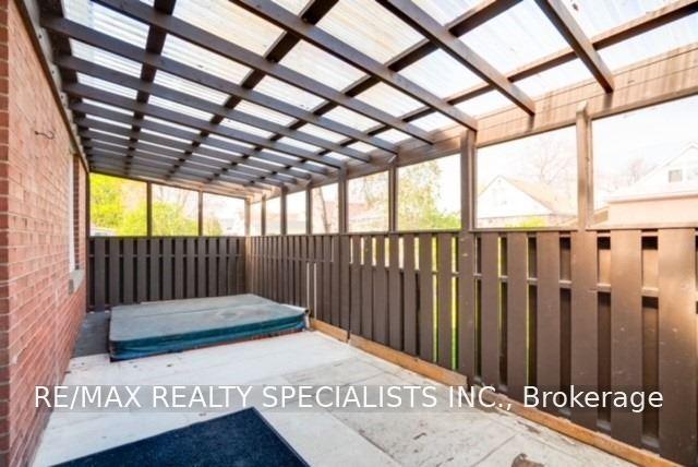 Photo 23 of Unit Upper, 2 East 41st Street, Hamilton, Sunninghill — HOMEH