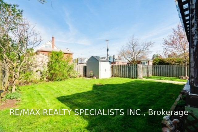 Photo 27 of Unit Upper, 2 East 41st Street, Hamilton, Sunninghill — HOMEH