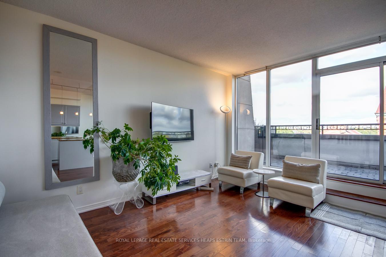 Photo 6 of Unit PH12, 308 Palmerston Avenue, Toronto, Trinity-Bellwoods — HOMEH