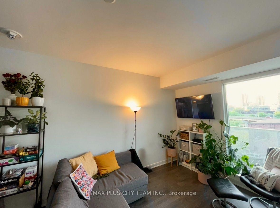 Photo 4 of Unit 614, 60 Tannery Road, Toronto, Waterfront Communities — HOMEH