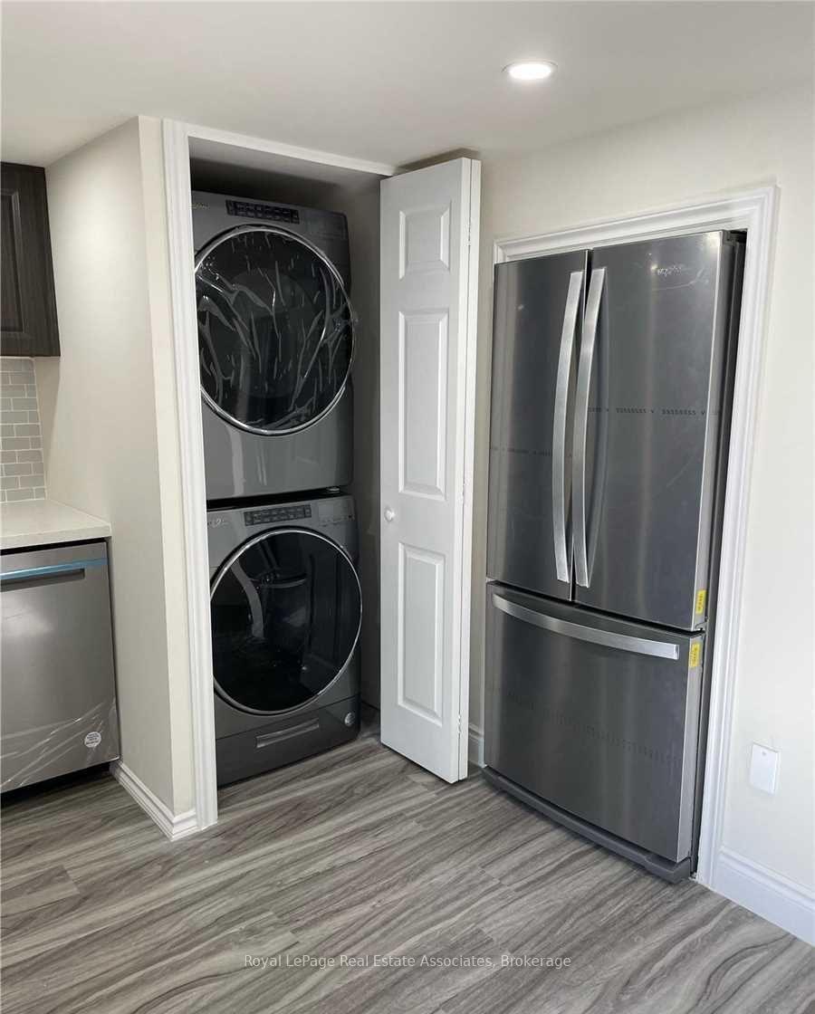 Photo 4 of Unit Bsmt, 35 Elysian Fields Circle, Brampton, Bram West — HOMEH