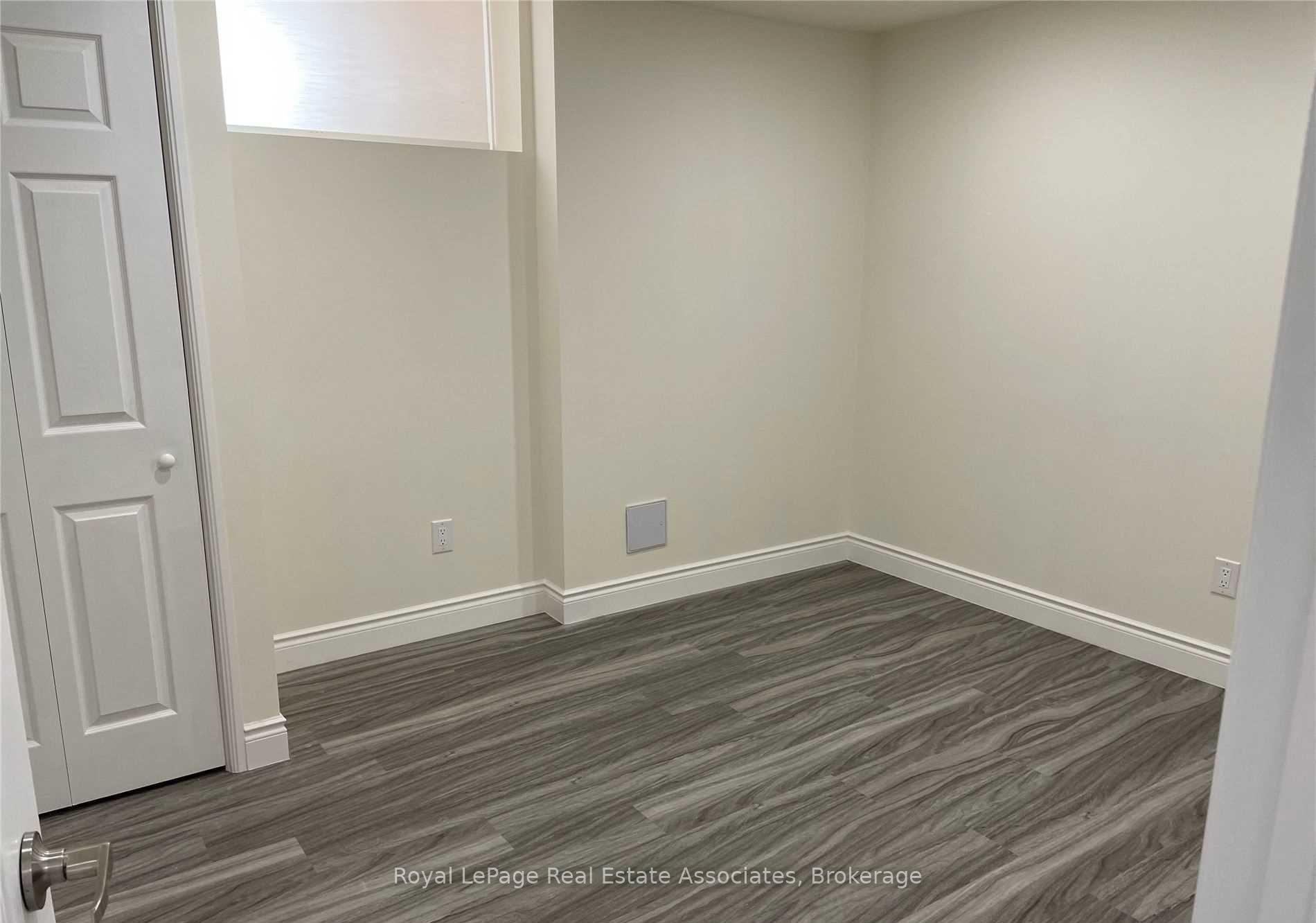 Photo 5 of Unit Bsmt, 35 Elysian Fields Circle, Brampton, Bram West — HOMEH
