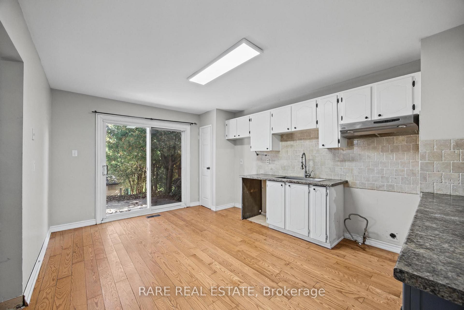 Photo 6 of 17 Glaceport Avenue, Hamilton, Dundas — HOMEH